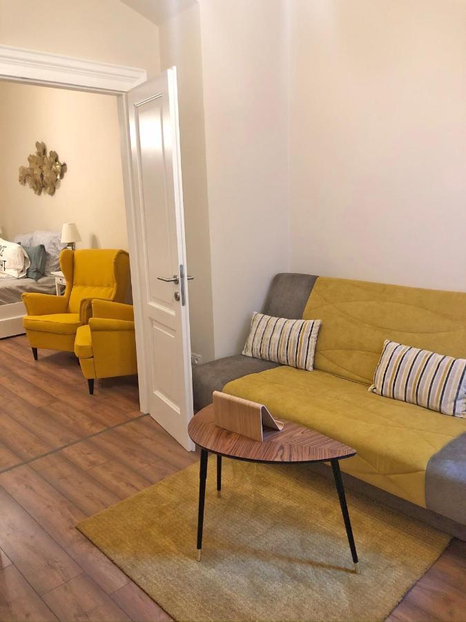 Modern Comfort In Historical Budapešť Exteriér fotografie